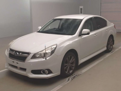 SUBARU LEGACY B4