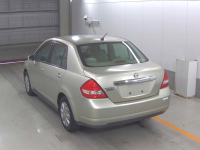 NISSAN TIIDA LATIO