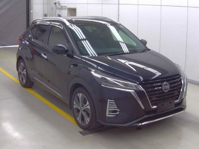 NISSAN KICKS