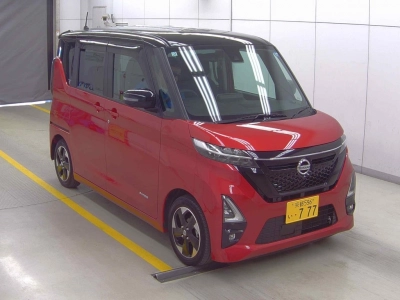 NISSAN ROOX