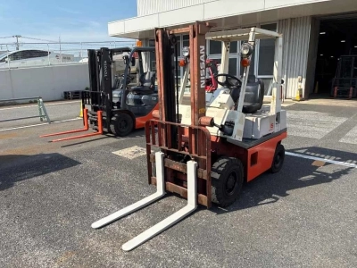 NISSAN  FORKLIFT 
