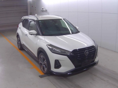 NISSAN KICKS