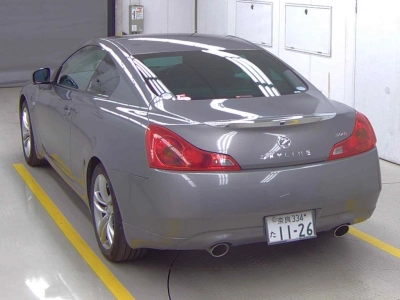 NISSAN SKYLINE