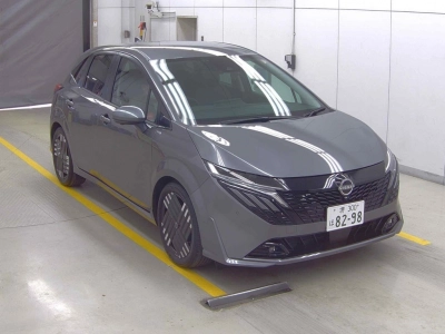 NISSAN AURA