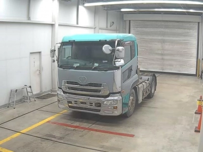 NISSAN UD