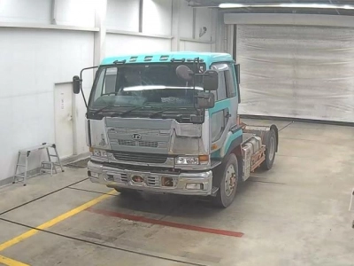 NISSAN UD