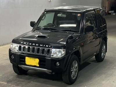 MITSUBISHI PAJERO MINI