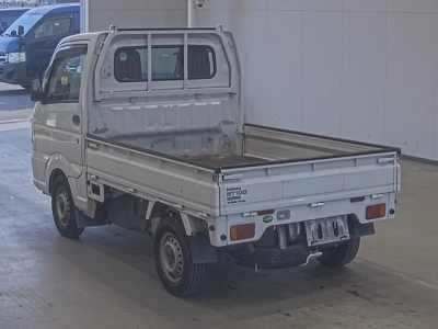 NISSAN NT100 CLIPPER