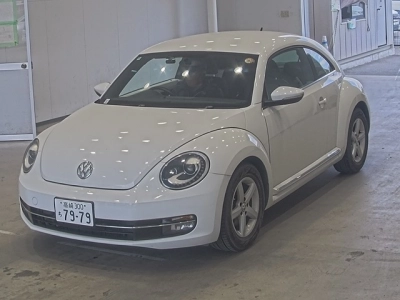 VOLKSWAGEN BEETLE