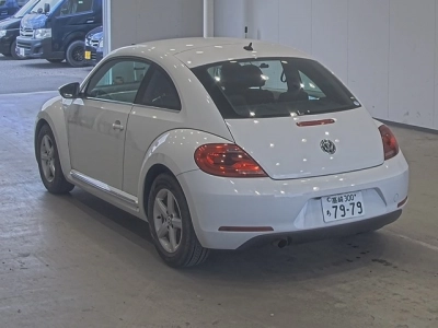 VOLKSWAGEN BEETLE