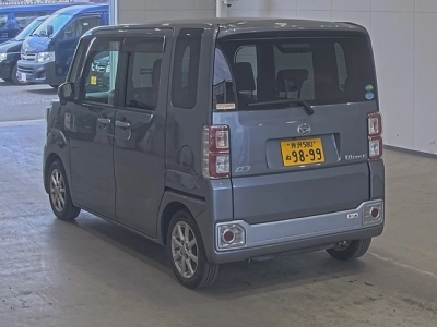 DAIHATSU WAKE