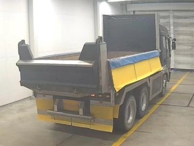MITSUBISHI FUSO