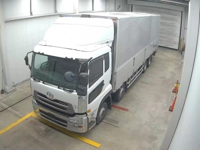 NISSAN UD