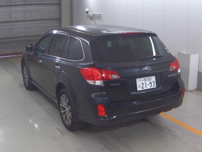 SUBARU OUTBACK