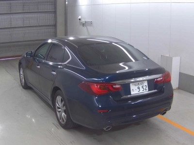 NISSAN FUGA