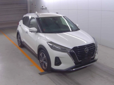 NISSAN KICKS