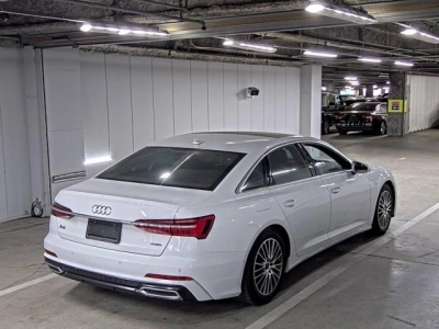 AUDI A6 AVANTE