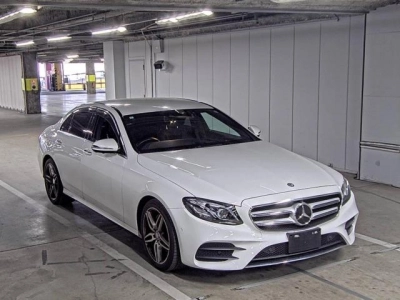 MERCEDES BENZ E CLASS