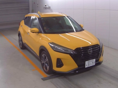 NISSAN KICKS