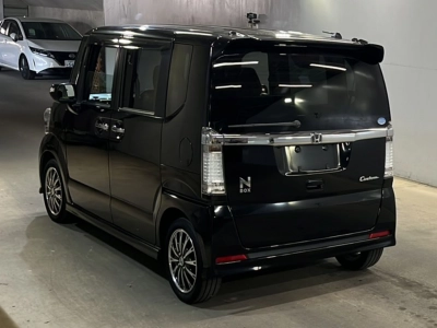 HONDA N BOX CUSTOM
