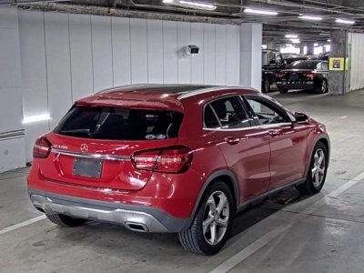 MERCEDES BENZ GLA
