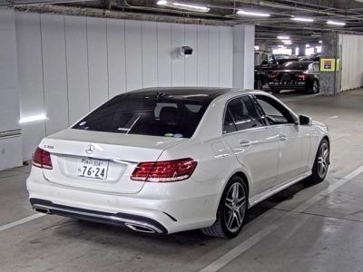 MERCEDES BENZ E CLASS