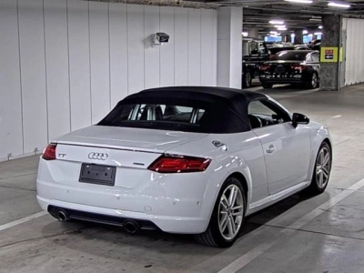 AUDI TT ROADSTER