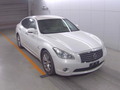 NISSAN FUGA HYBRID