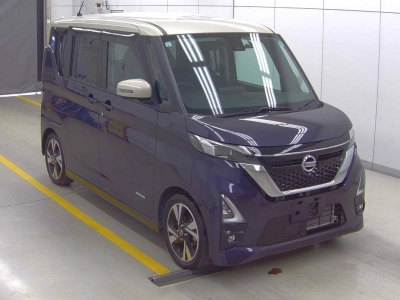 NISSAN ROOX