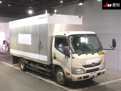 HINO DUTRO TRUCK
