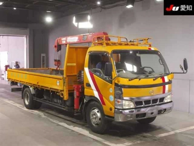 HINO DUTRO TRUCK