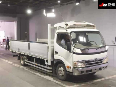 HINO DUTRO TRUCK