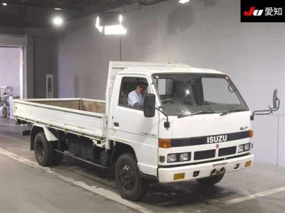 ISUZU ELF