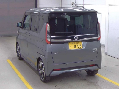 NISSAN ROOX