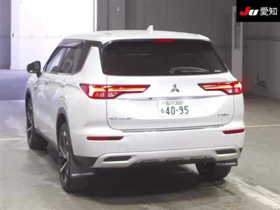 MITSUBISHI OUTLANDER PHEV