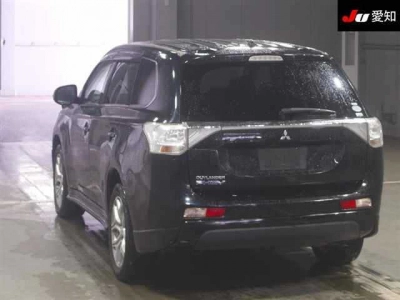 MITSUBISHI OUTLANDER PHEV