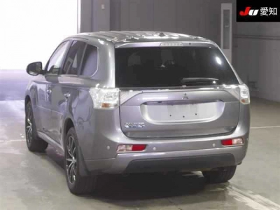 MITSUBISHI OUTLANDER PHEV