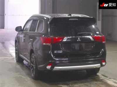 MITSUBISHI OUTLANDER PHEV