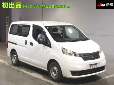 MITSUBISHI DELICA VAN