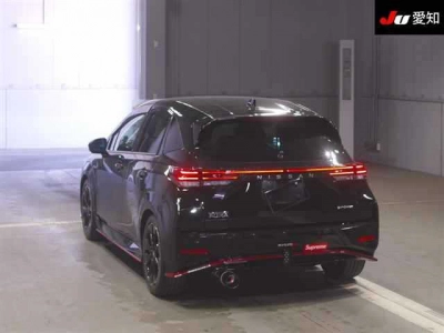 NISSAN AURA