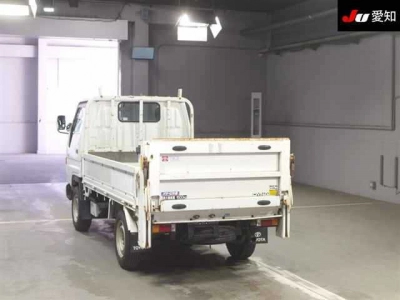 TOYOTA DYNA TRUCK