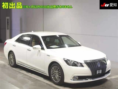 TOYOTA CROWN MAJESTA