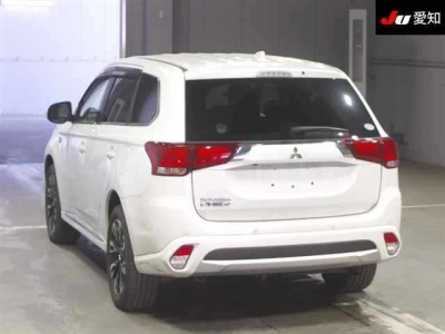 MITSUBISHI OUTLANDER PHEV