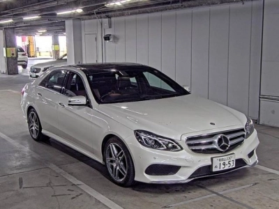 MERCEDES BENZ E CLASS