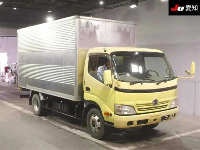 HINO DUTRO TRUCK