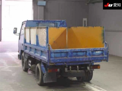 MITSUBISHI CANTER