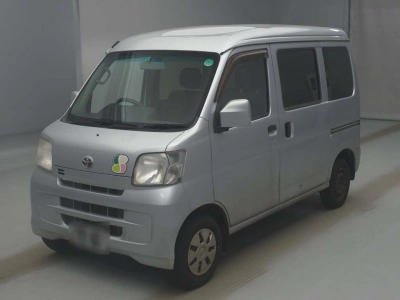 TOYOTA PIXIS VAN
