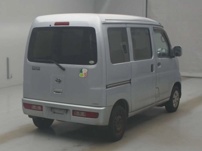 TOYOTA PIXIS VAN