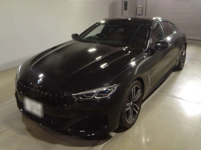 BMW 8 SERIES