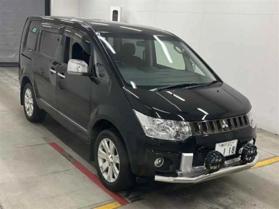 MITSUBISHI DELICA D:5
